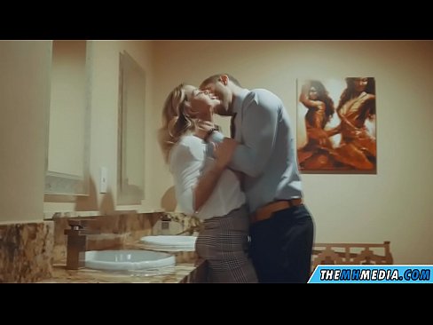 ❤️ Thaum ib tug busty blonde ntxias koj nyob rau hauv ib tug pej xeem chav dej ❤ Porn video ntawm hmn.teencumpot.ru% ☑